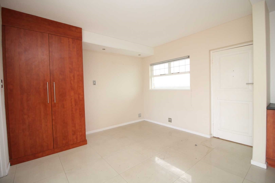 To Let 0 Bedroom Property for Rent in Sea Point Western Cape